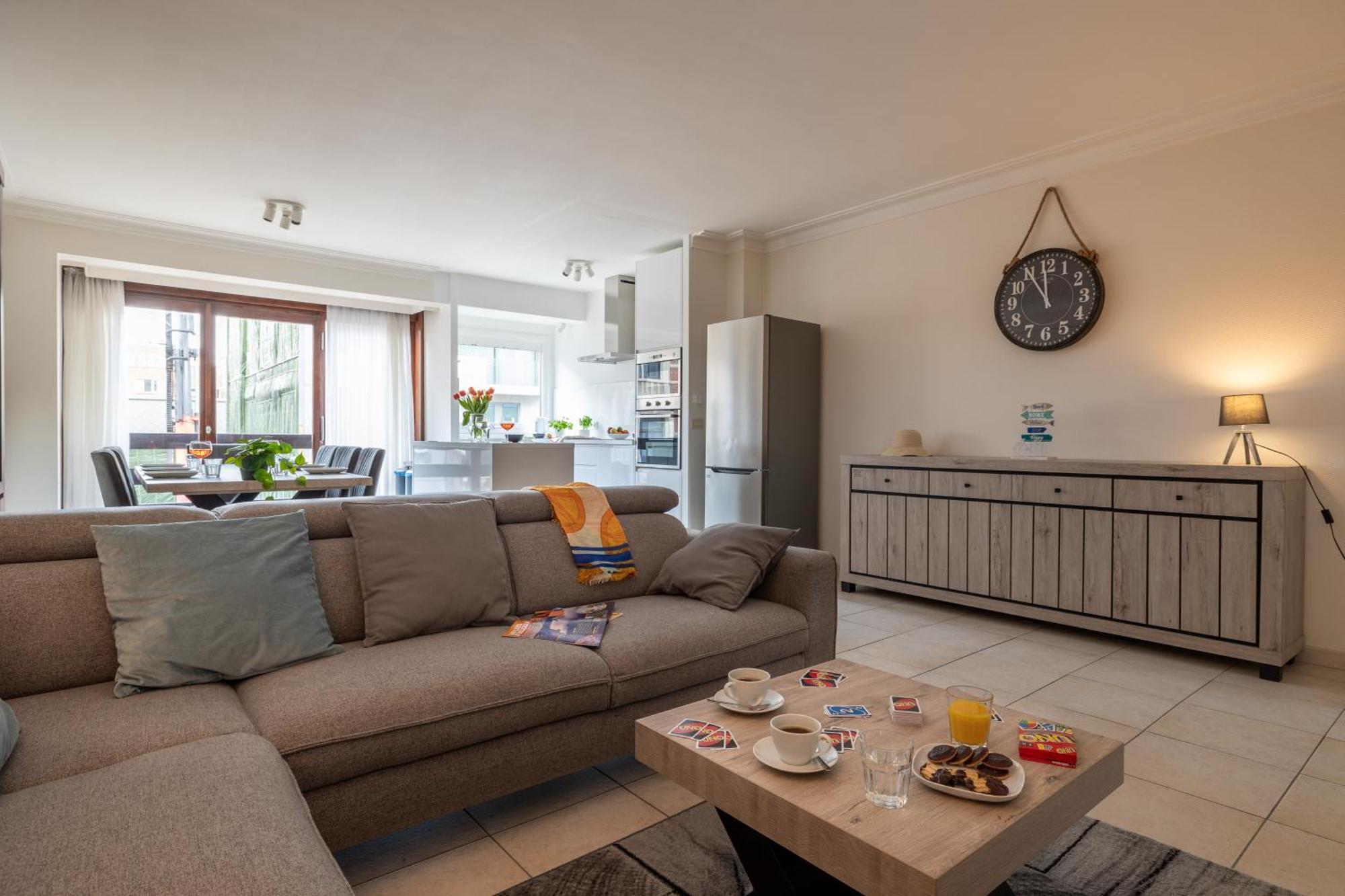 Weloveoostende - Newly Renovated Large Apartment 150M From The Beach - Including Bed Sheets And Final Clea-Ning Bagian luar foto