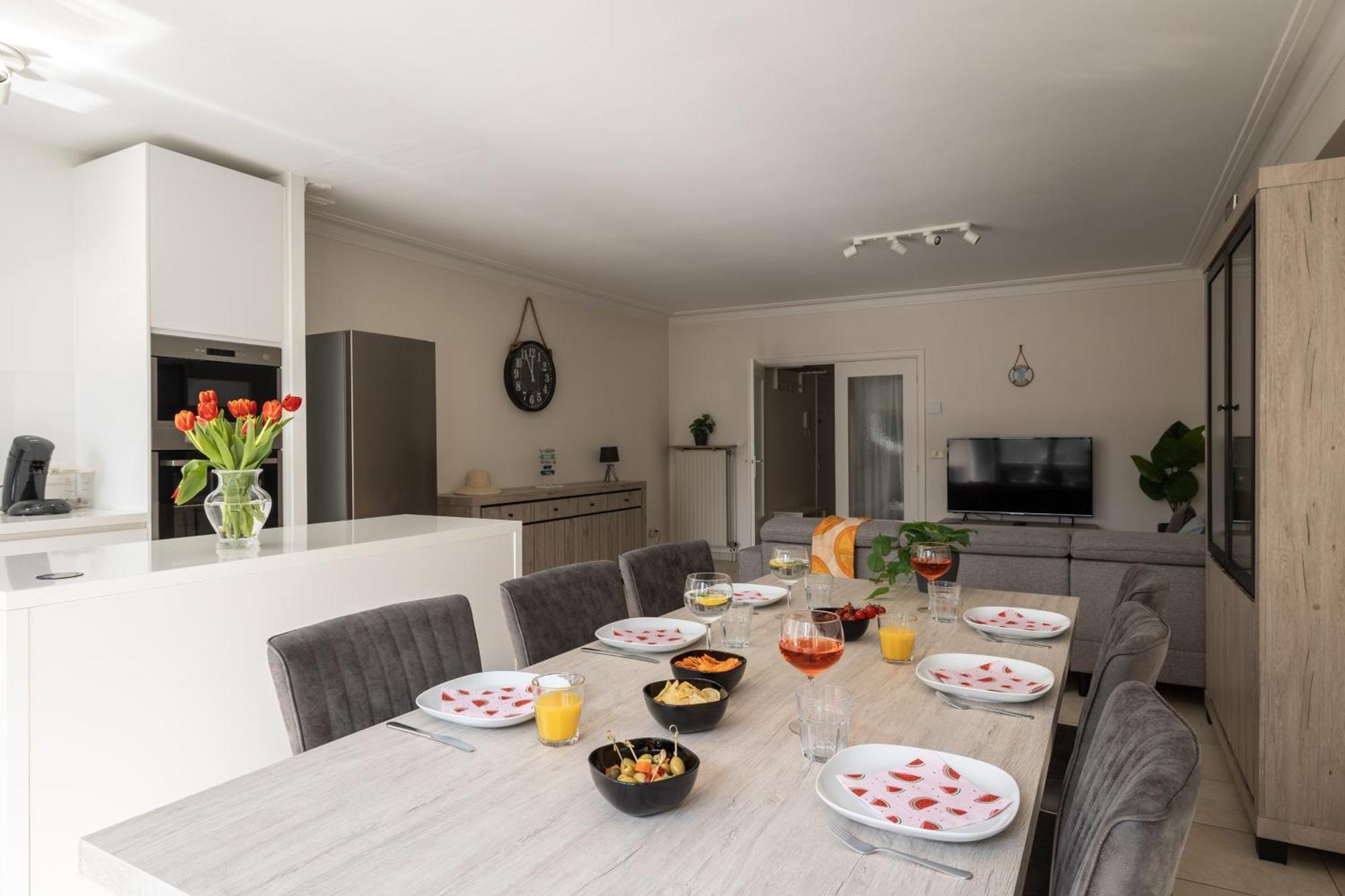 Weloveoostende - Newly Renovated Large Apartment 150M From The Beach - Including Bed Sheets And Final Clea-Ning Bagian luar foto