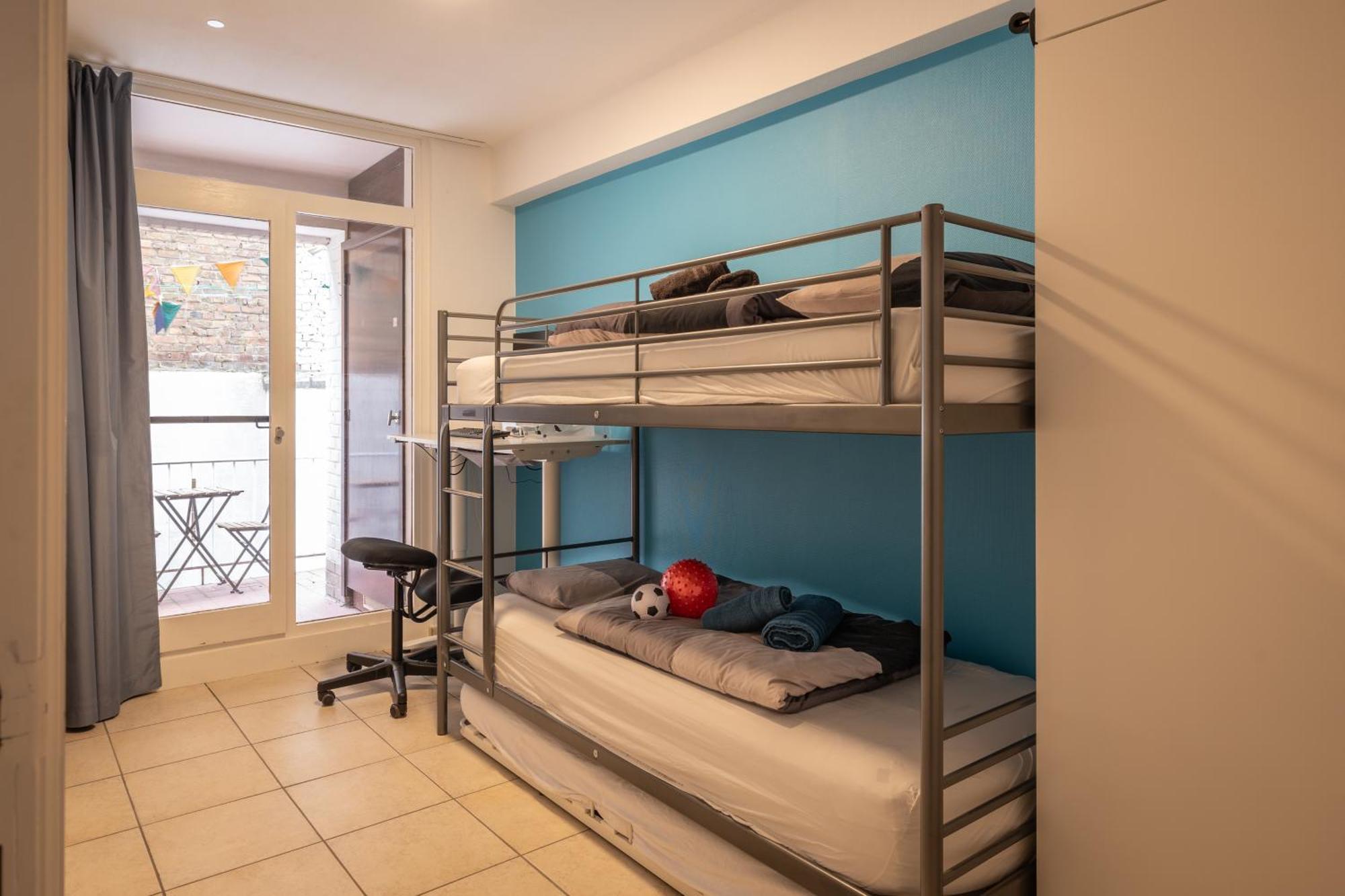 Weloveoostende - Newly Renovated Large Apartment 150M From The Beach - Including Bed Sheets And Final Clea-Ning Bagian luar foto